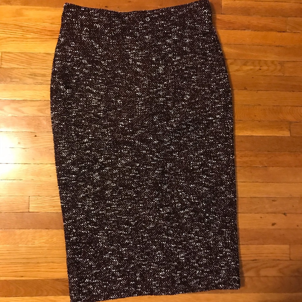 I00% authentic never used. Ann Taylor pencil skirt